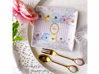 世界でたった一つのオリジナル食器が作れます