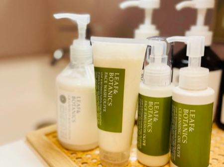 NWOAϐAtȂǂpӁBVv[ނLEAF&BOTANICSłI