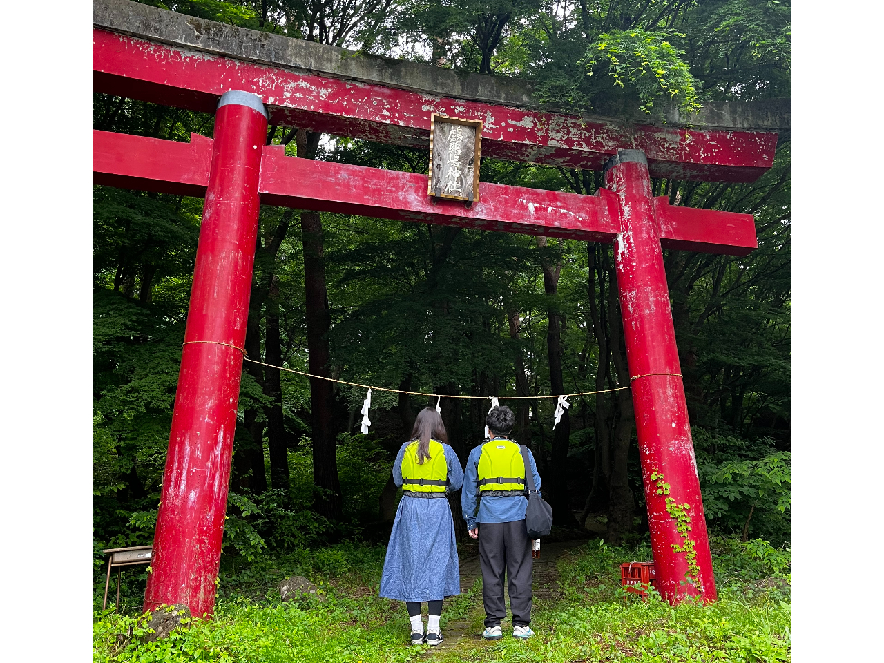 鵜の島に渡って鵜の島神社を参拝出来ます。