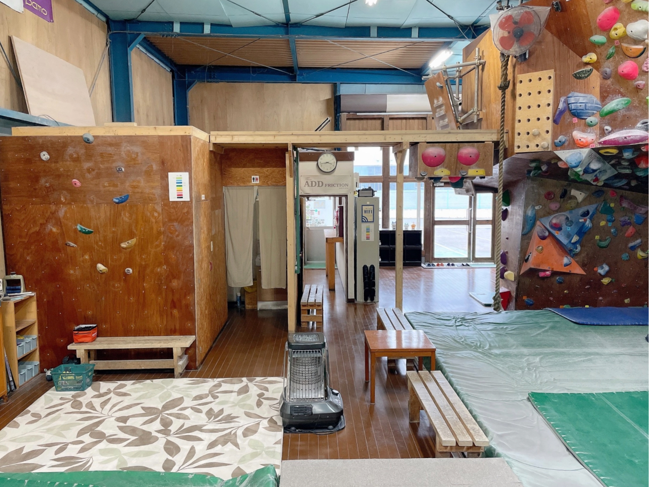 {݂̈ꕔłB{_ÔقɃg[jO{[h⃍[vȂǂ܂B