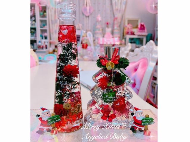 薔薇のハーバリウム。OnlyOneの素敵なハーバリウムが作れます。お部屋のインテリアやプレゼントとしても大人気です