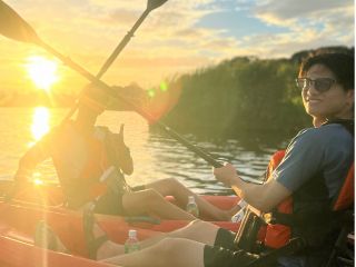一番人気のプラン!夕日の中での湖上散歩が非日常的な癒しの時間です