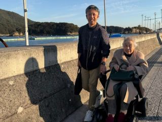 有資格者の介護職員の案内で鞆の浦ご案内