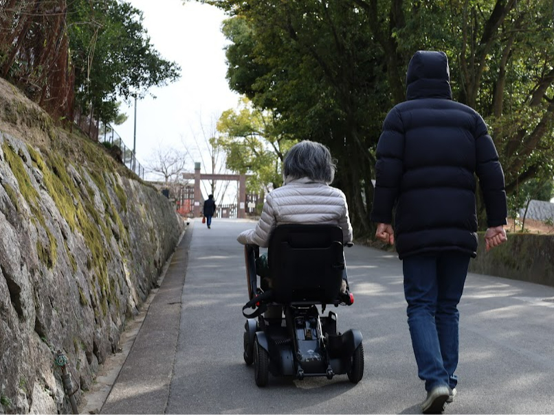 �ő�10�x�̍�܂œo��܂��B�⓹���y�X�I