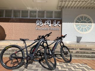 \鶴岡の空気に触れるE-Bikeレンタル/電動アシスト機能付き自転車のため、女性や体力に自信のない方でも◎