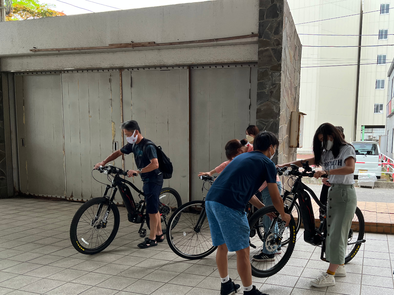 �_�X�^�b�t�����J��E-Bike�̑�������N�`���[��^���߂Ă�E-Bike�ł����S���Ă���肭��������