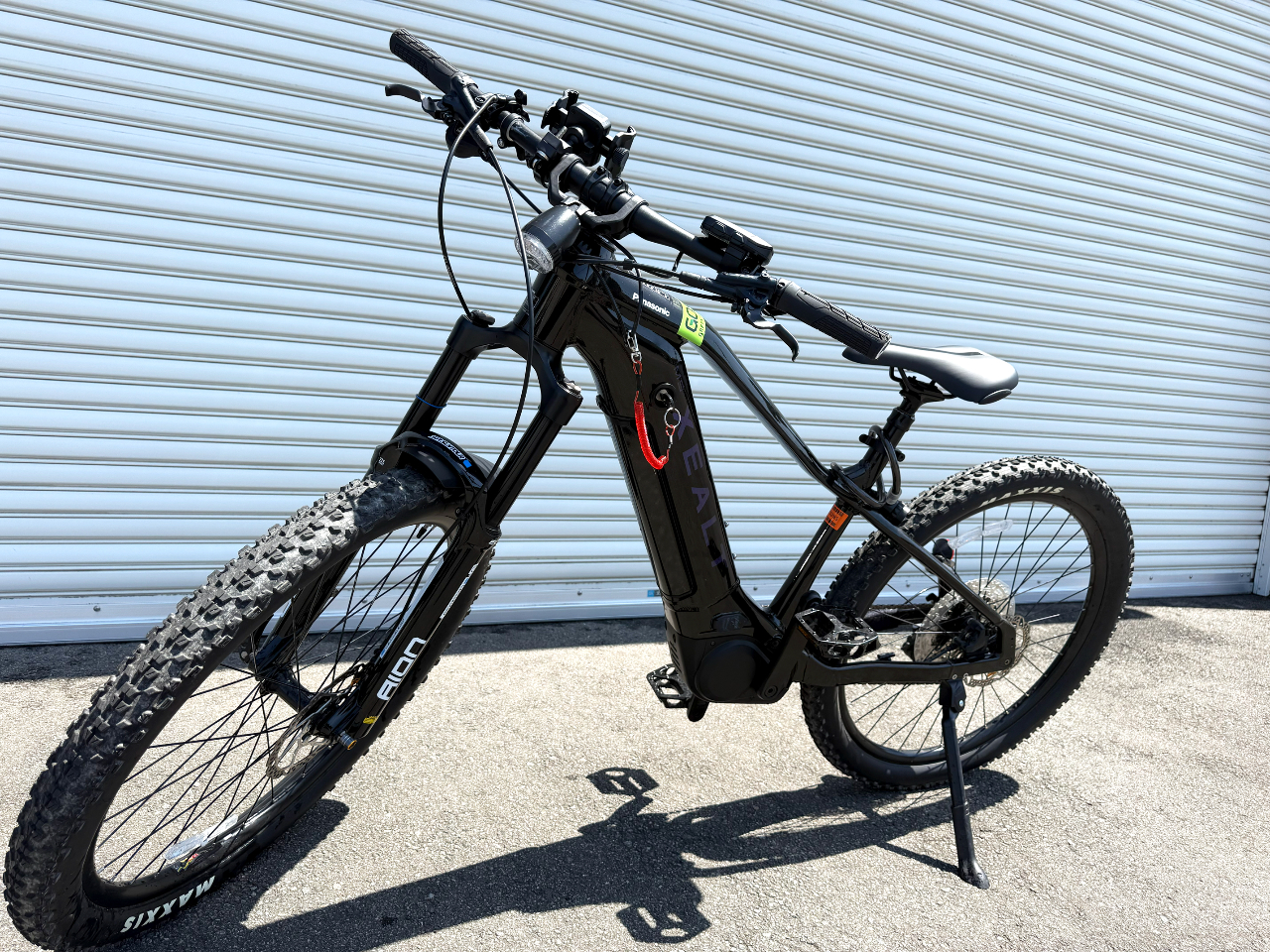 �p�i�\�j�b�N���̃n�C�O���[�hE-Bike�B100km�߂������܂ŃA�V�X�g���\�����o�b�e���[���ځB