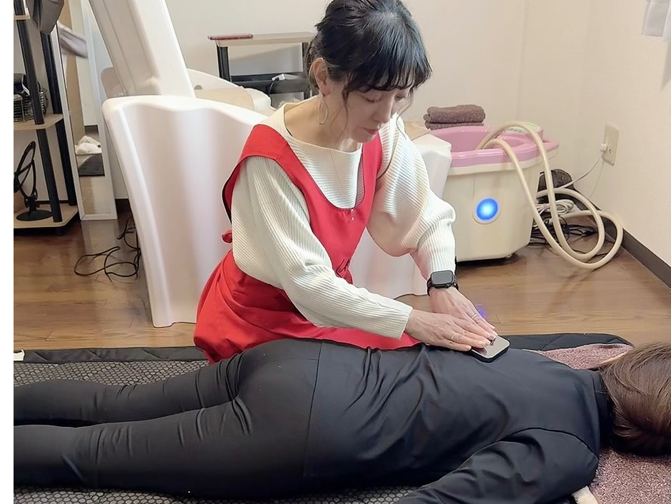 まずはテラ鉱石で全身の深部リンパにアプローチ。