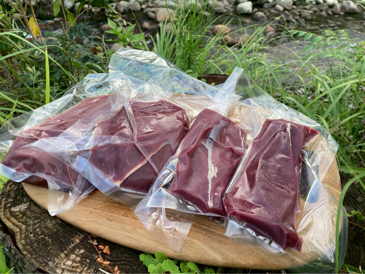 Ap̎R̔̔EւȂǂsĂ̂ŁAΌnłēĂ܂B