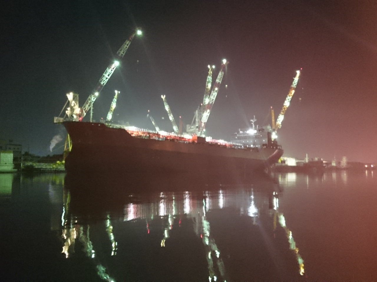 ���k�ň�ԑ傫���k���{���D�̌������̂R���g���̔��͂���^���J�[���ԋ߂Ō����܂��I