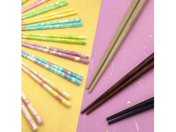 �ʐ^�Ɏc��f�U�C���A�}�[�u�����O���Â���in���l