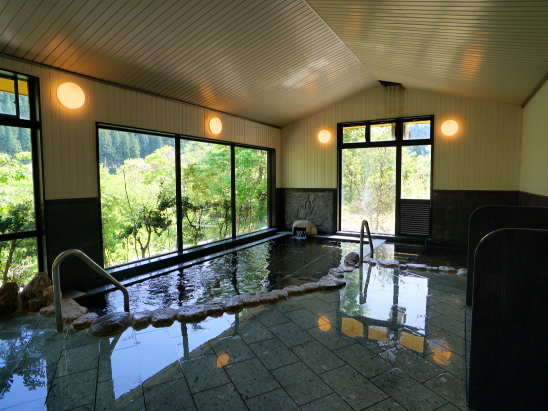 【阿賀町:日帰り温泉】七福神が祀られる日帰り温泉「七福温泉 七福荘」で、癒しのひ...