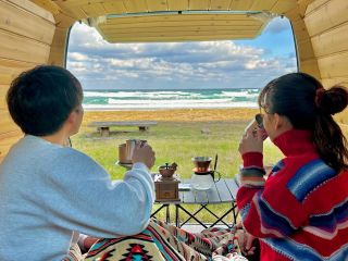 海辺で朝を迎えてコーヒータイム、特別な朝になること間違いなし!