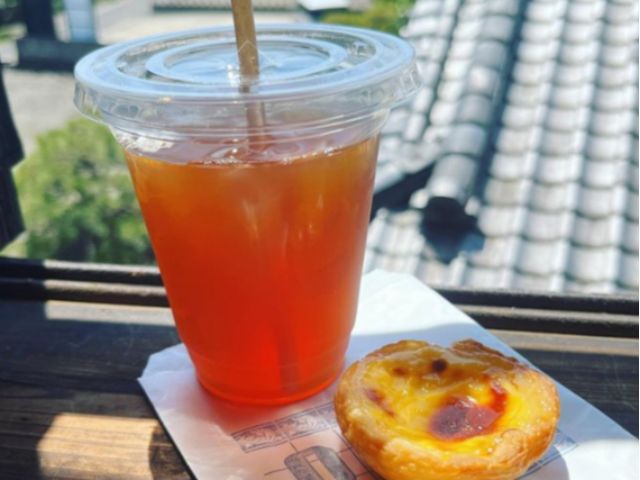 ドリンクメニュー  … 珈琲・紅茶・ほうじ茶・宇治抹茶グリーンティー・レモネード・レモンスカッシュ・カルピス ホットもあります。