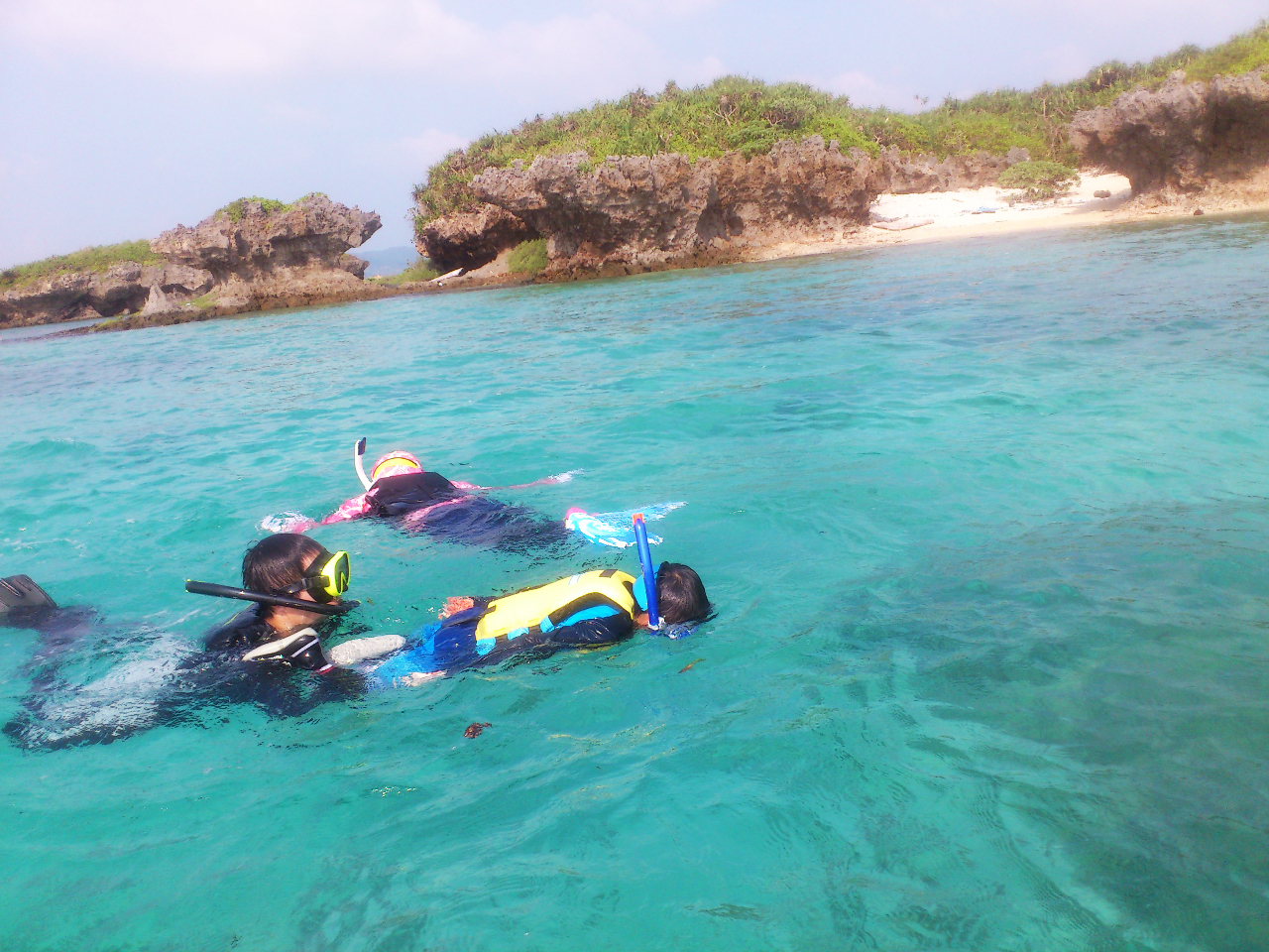 お子様や初心者でも泳ぎやすい穏やかなポイント