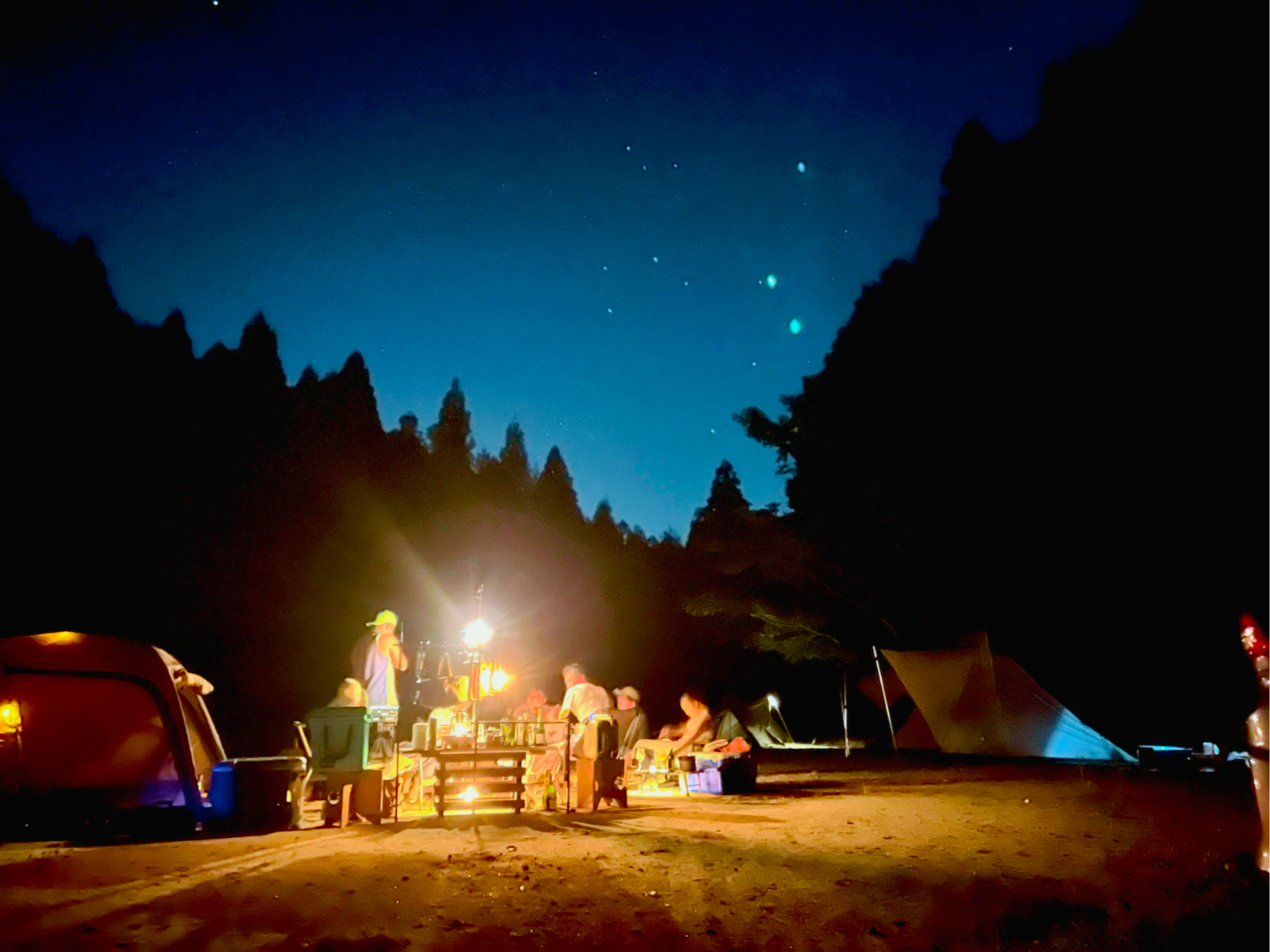 星空を見上げながら過ごす贅沢な夜