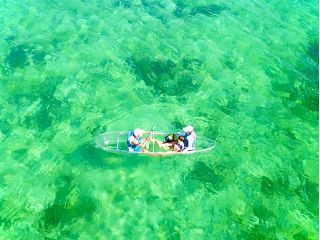 透き通る沖縄今帰仁ブルーの海をドローンで撮影♪