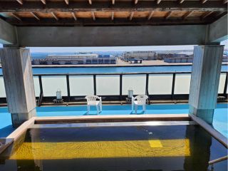 海を眺めながら入れる露天風呂