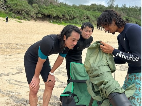 映像で見返すと気づきが多いですね!真剣な眼差しです!