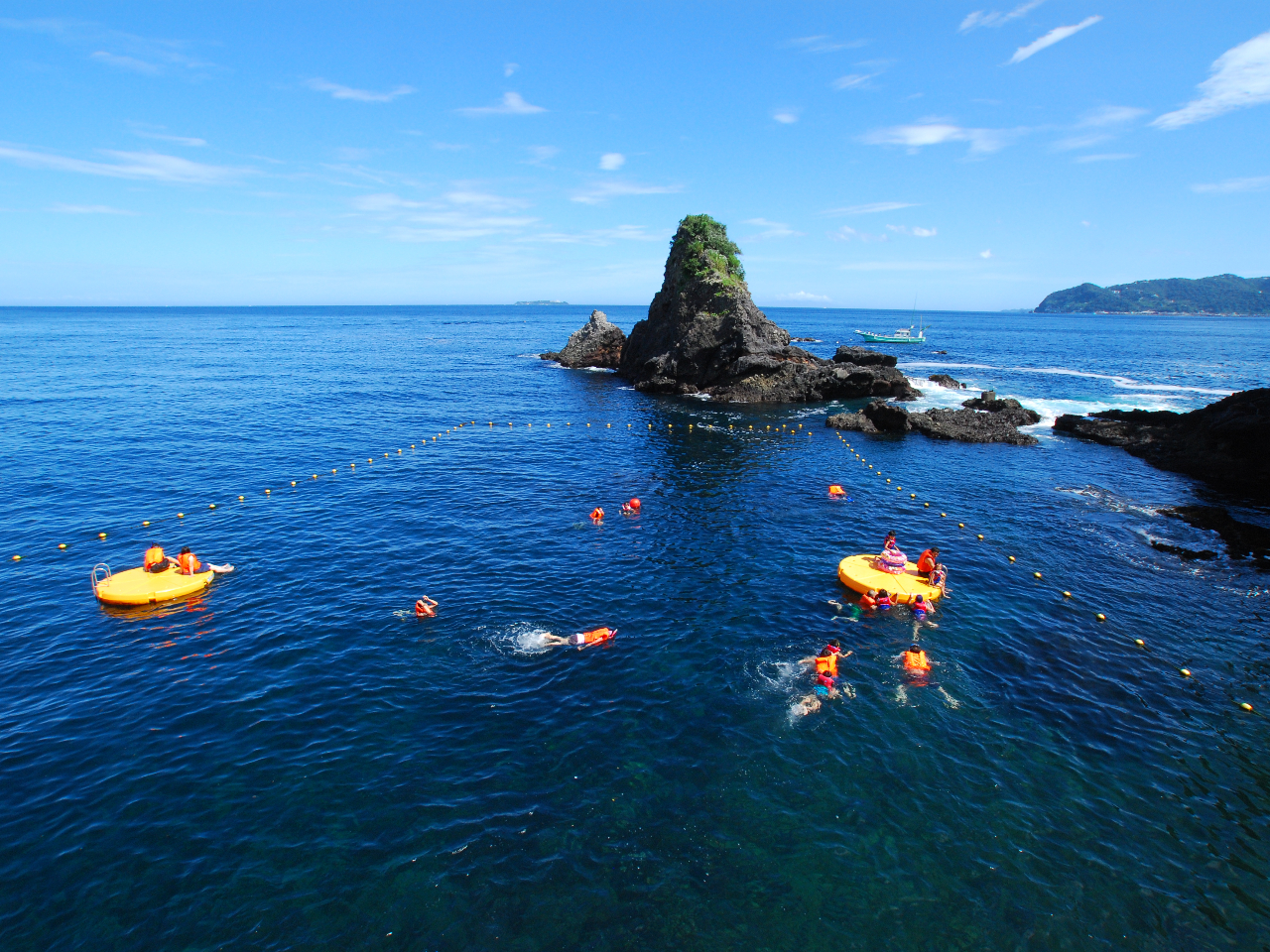 オーシャンプールもご利用できます。(夏期限定)