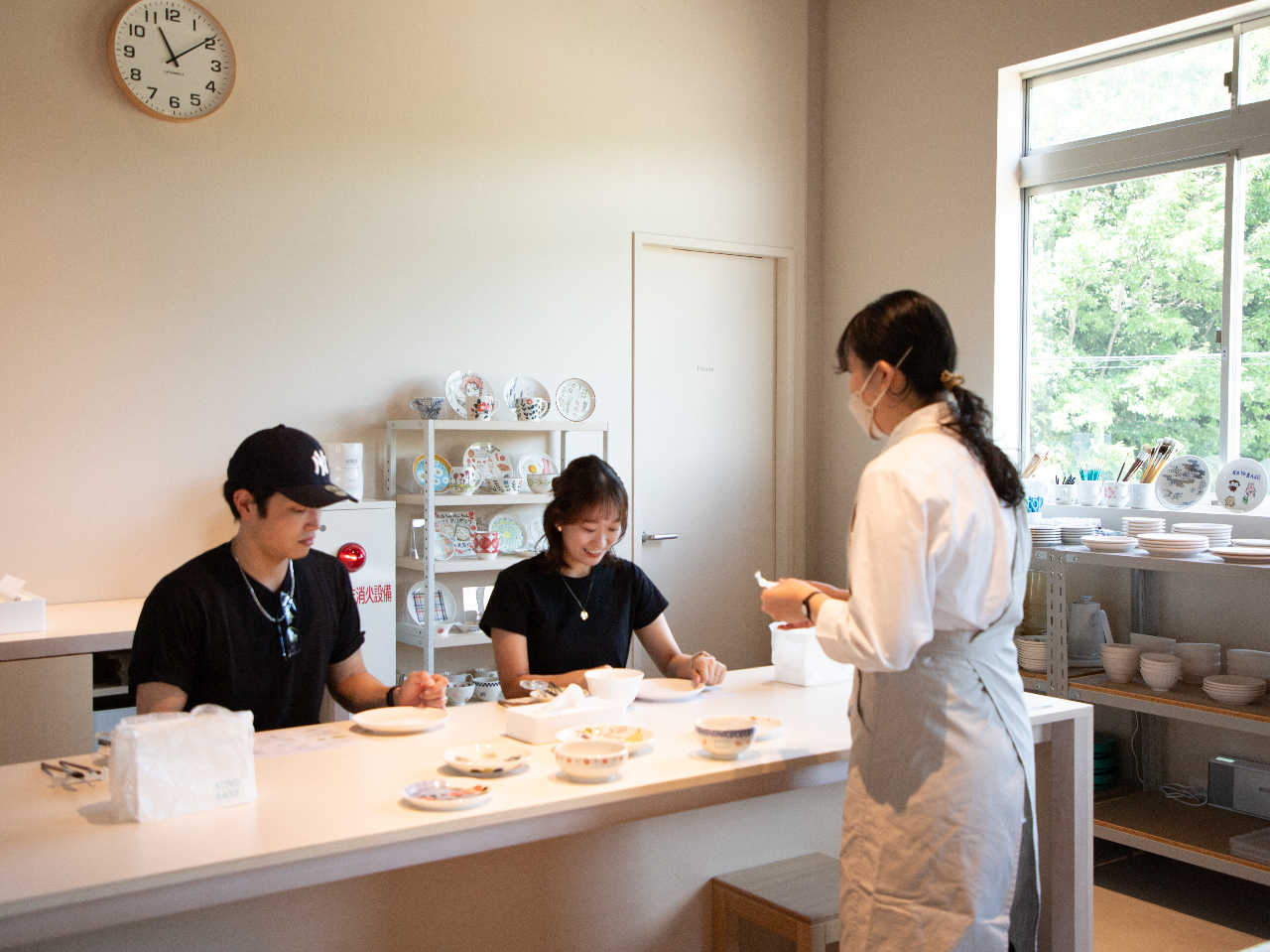 �ŏ��ɃX�^�b�t�����J�ɐ������܂��B