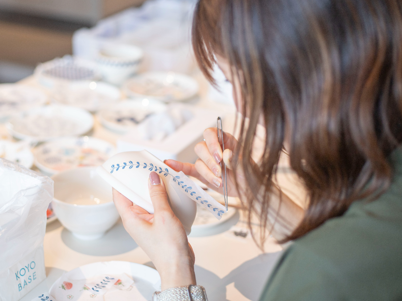 ������f�Ă��̂���ɓ\���Ă͂����ƁA�G�����]�ʂ���܂��B