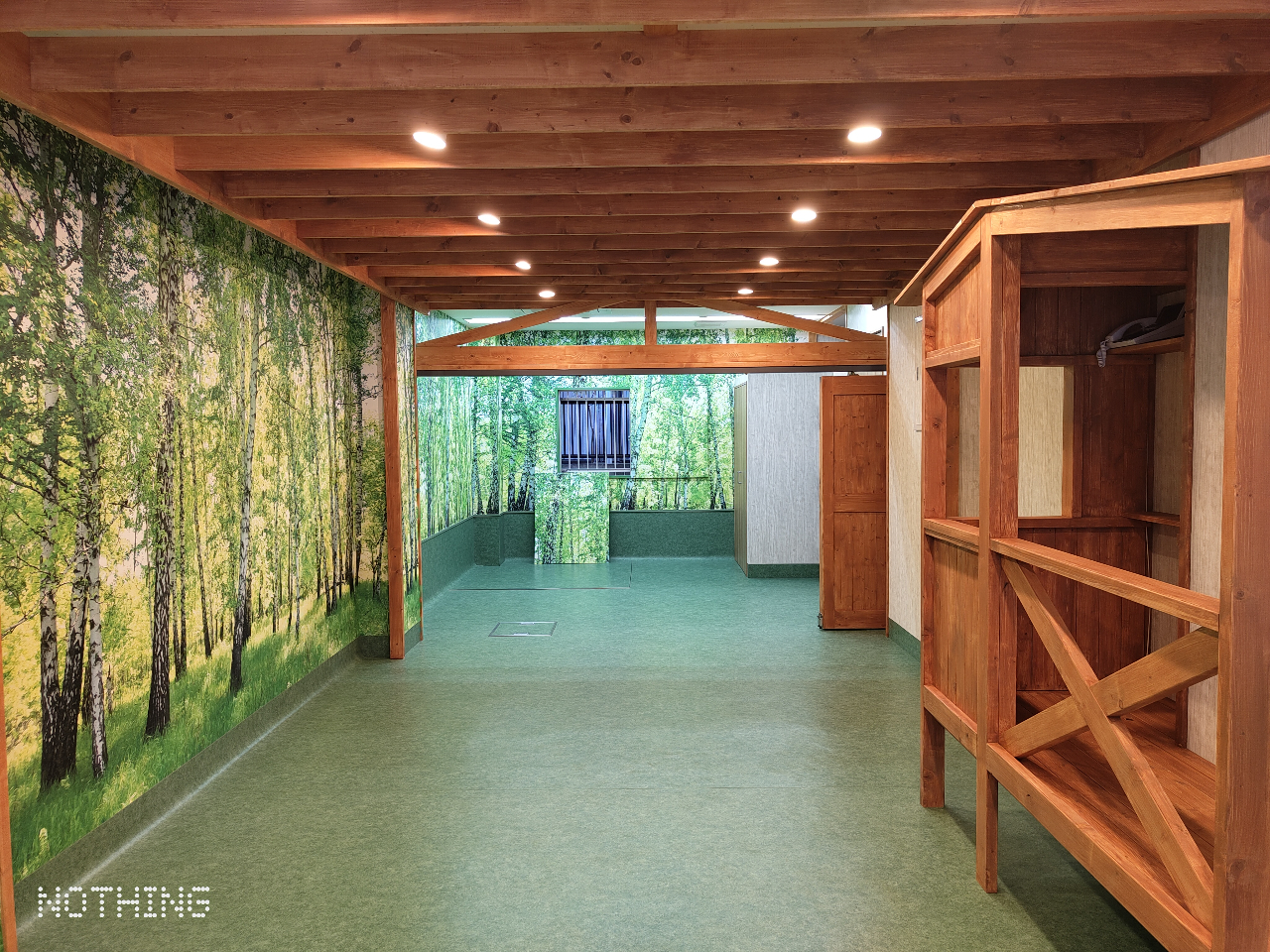 「都会のオアシス」がコンセプトの内装、癒しの空間をお届けします。