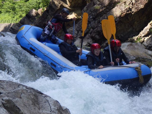 Riverside camp:【水上ラフティング】半日コース♪<8名様以上でご予約の方はこちら*>