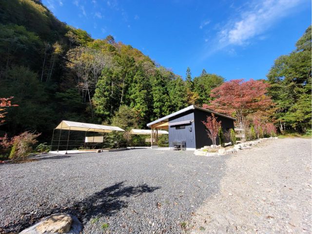 Riverside camp:キャンプサイト1区画