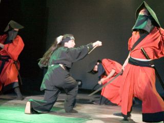 隠し武器といえば忍者をイメージするかもですが、武士も常時隠し武器は最後の砦として携えています。色んな武器を触って遊んでみよう!