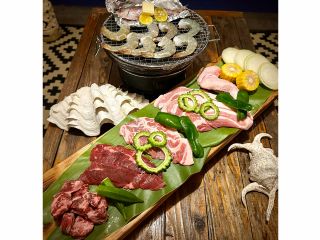 和牛&【世界三大黒豚】島黒豚アグー豚&海幸セット。備長炭七輪焼き1人前6,900円(税込)(2名様〜)