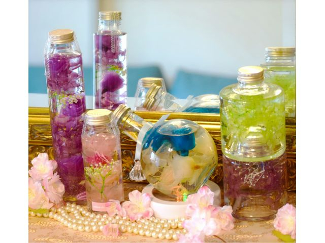 X^bt́AF܂̖͂oAn[oE{gɔf邨`Ă܂BƂĂ̍io͂łB