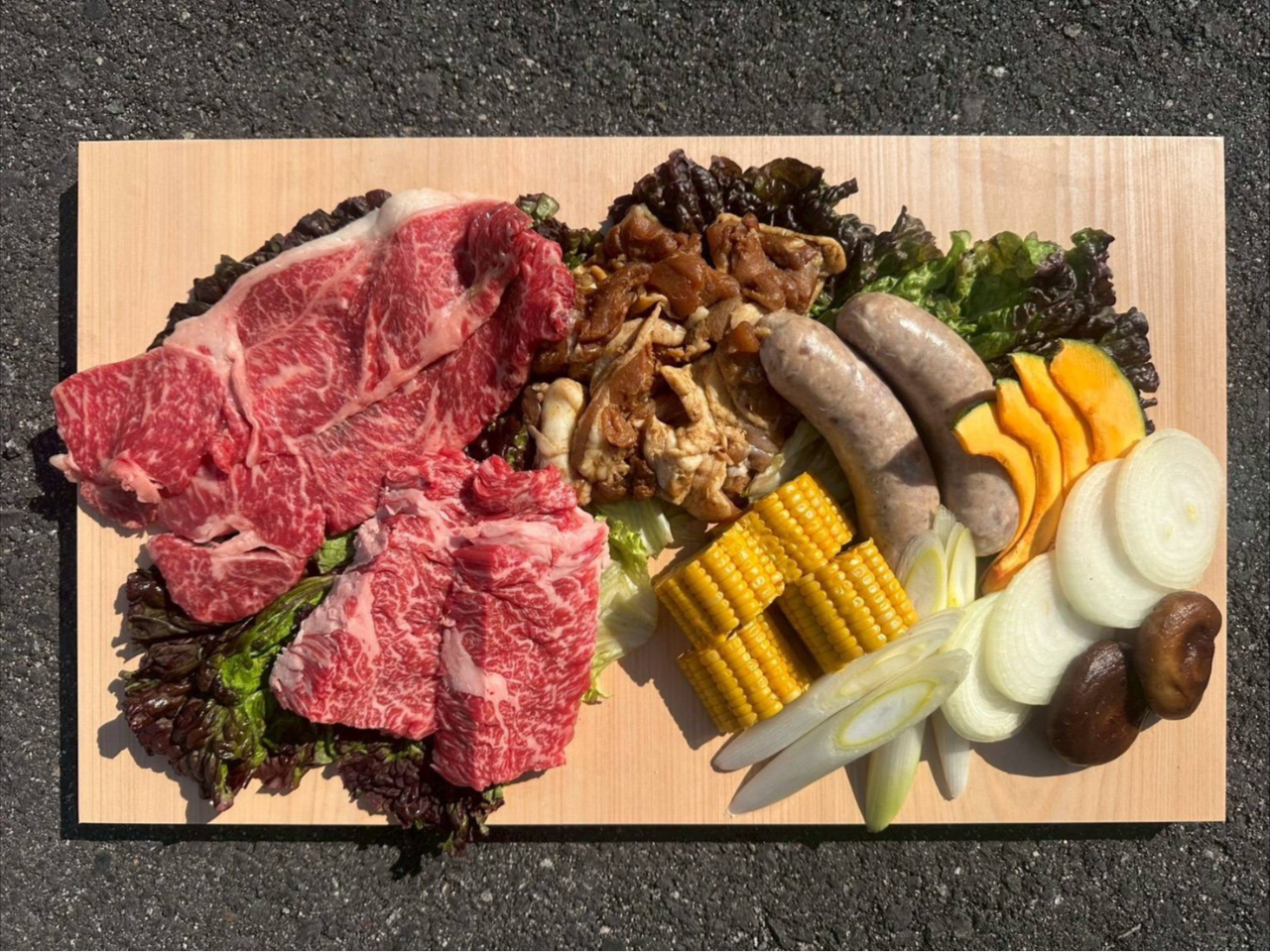 BBQ付き！海上アスレチック】手ぶらBBQ（牛セット）＋海上アスレチック