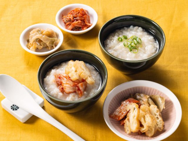 玄米粥:REF関空泉佐野オリジナル体に優しい玄米粥。 色んなトッピングをのせてどうぞ!