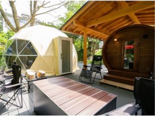 お写真の場所は貸切です!宿泊の方はいない時間帯のため、プライベート空間となります。