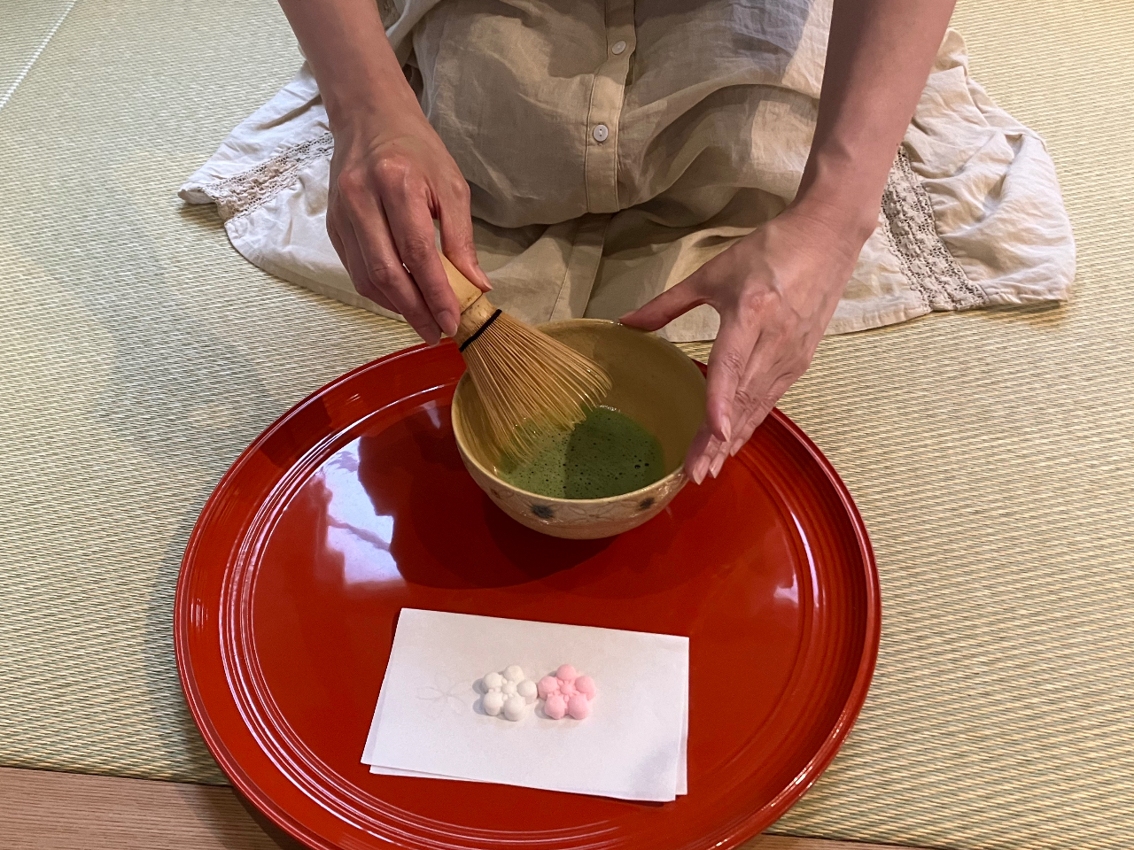 《 加賀×お抹茶体験 》お菓子とご指導つき!おいしいお抹茶を自分で立ててみません...