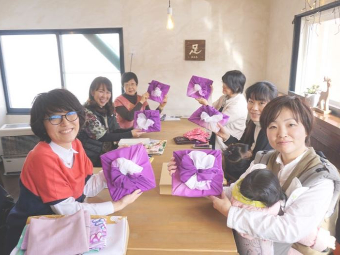 アットホームな雰囲気で風呂敷の良さを知ってみませんか?