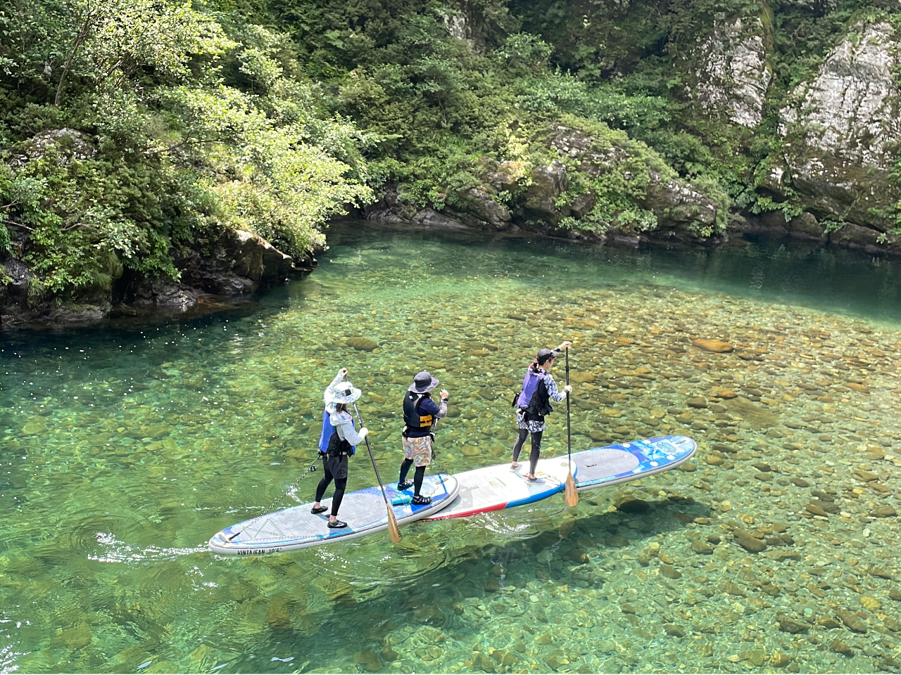 平日はこちら〉＼仁淀BLUEの源流でSUP体験☆／SUP初体験の方やまったり