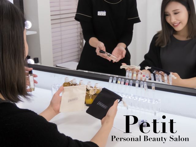 巾着は白と黒から選べます♪