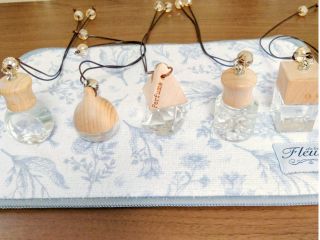 5種類のボトルからお選びいただけます