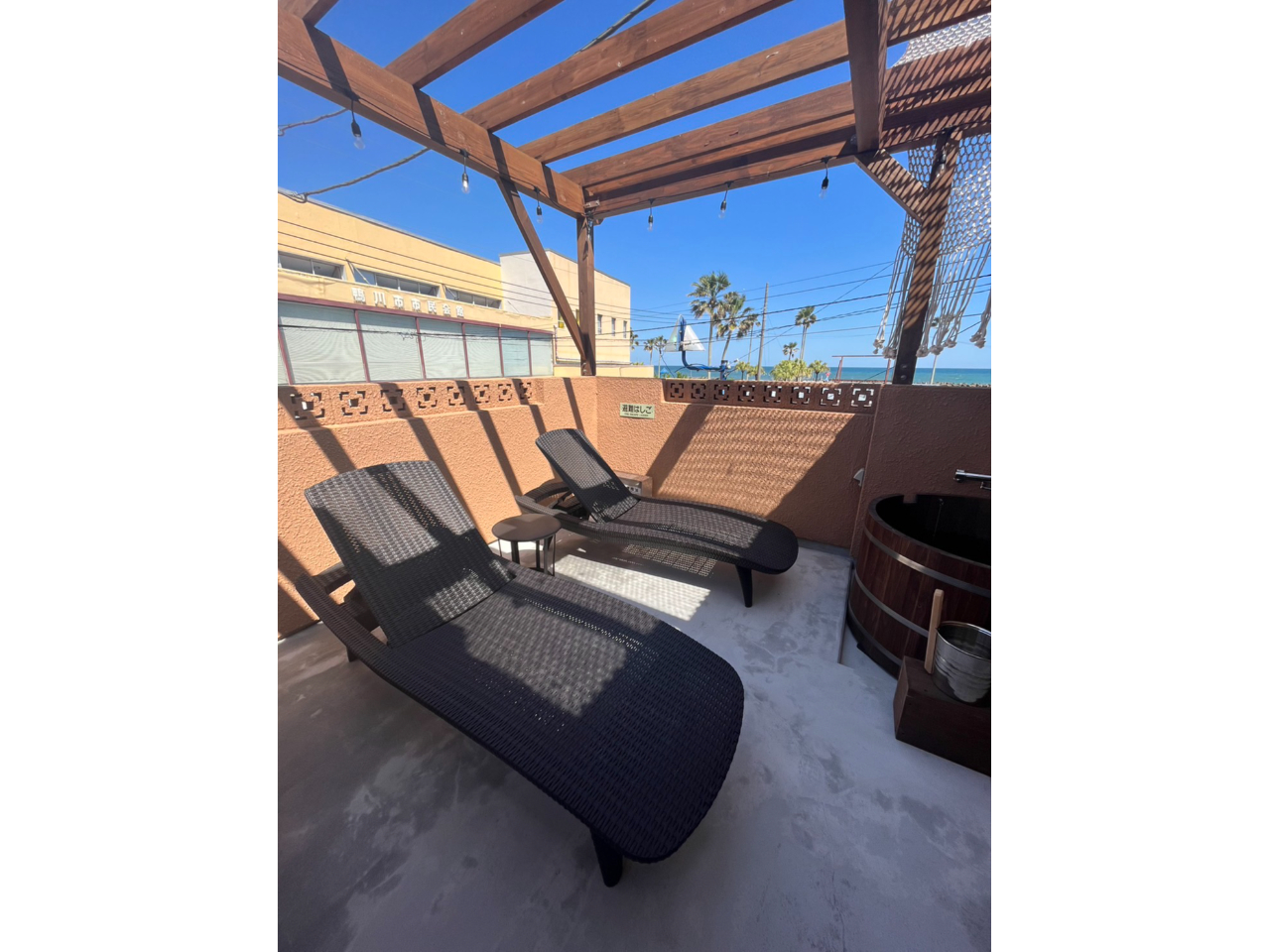 CneXŊOCyłƂł܂BttbgɂȂ郉EW[Ŗ̗qɂ̒̃\tghNXibNƂƂ났B