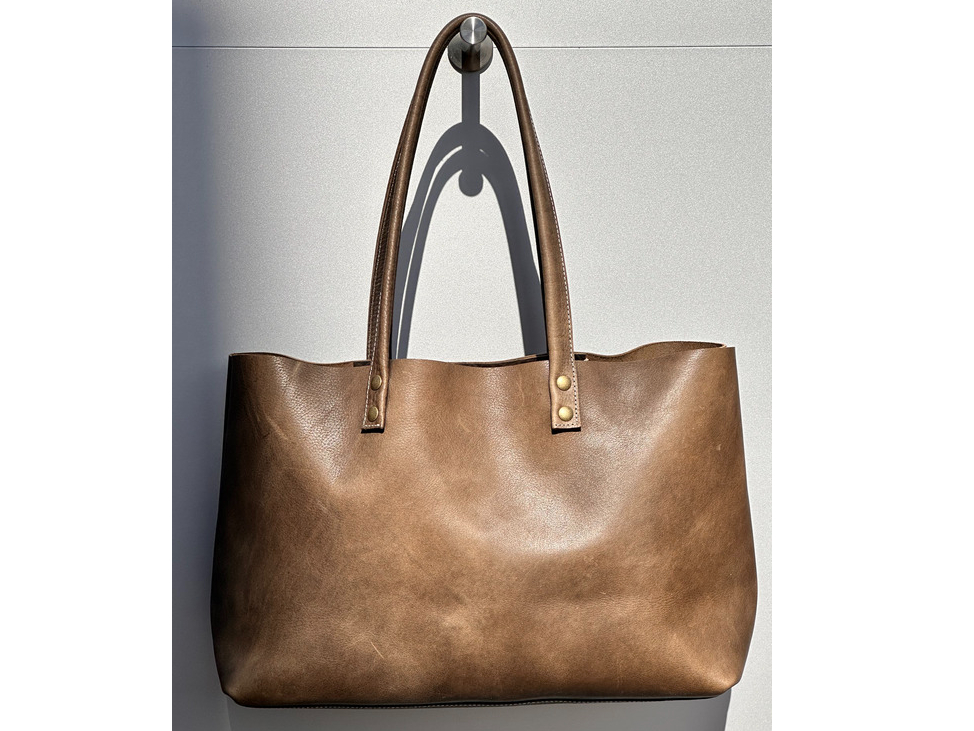 ��40�p�̑傫�Ȃ��̃o�b�O�́A�o�b�̎���������V���[�Y���y�X����̂ŃW���p�ɂ�������I�i�̌����́A�g�p����v�E�ʂɂ���ĈقȂ�܂��B���₢���킭������ �j