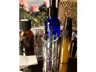 地球の贈り物、天然の香りで自分にぴったりのフレグランスを作りましょう♪