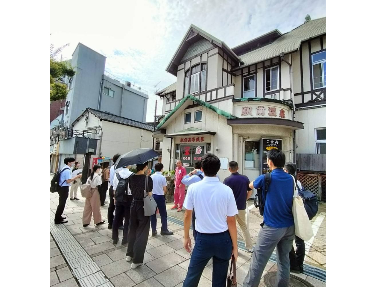 100年の歴史を刻む駅前高等温泉