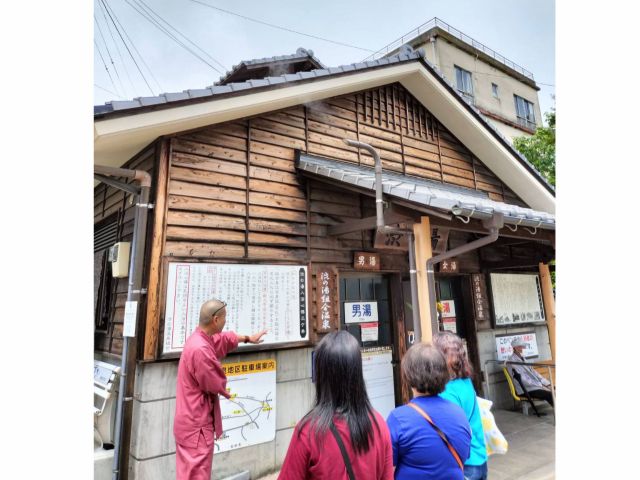 地元から愛されている名湯『渋の湯』保湿成分メタケイ酸の含有量日本一!
