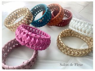 カラフルなテープから選んで作れます