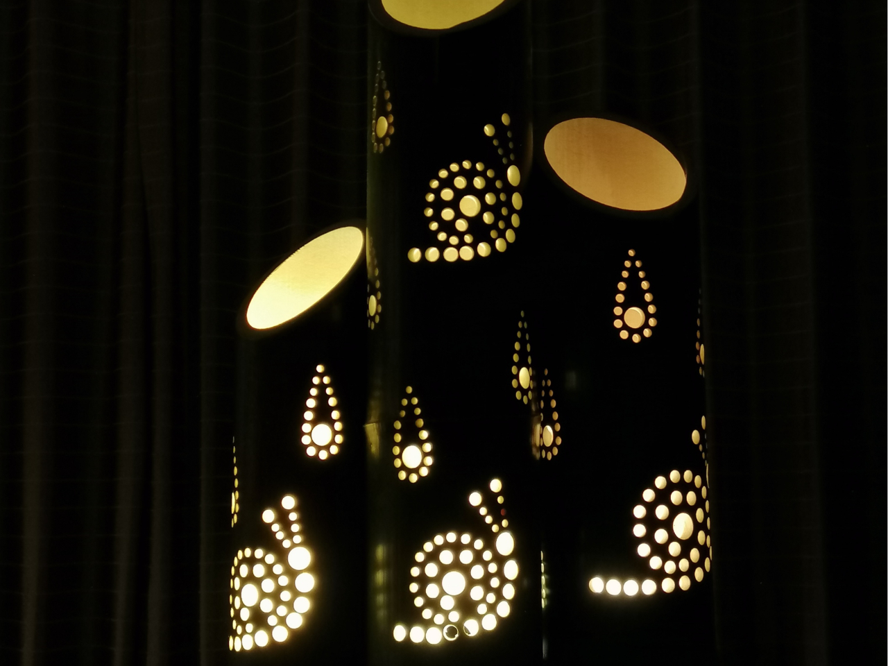 竹あかり制作のご体験もできます。ぜひどうぞ!