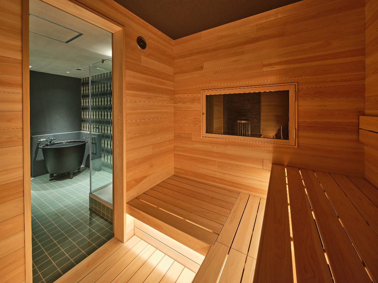 アドバンスルーム【Yksi】同性3名様まで同室可能。TV付、動画コンテンツ視聴可能。