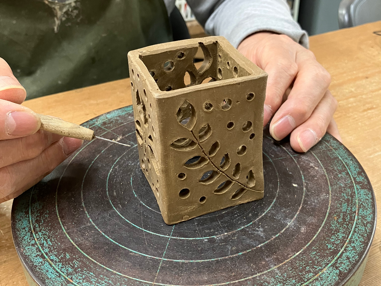 Ȏ|piCtgĎRɖ͗l𒤂邱Ƃł܂B