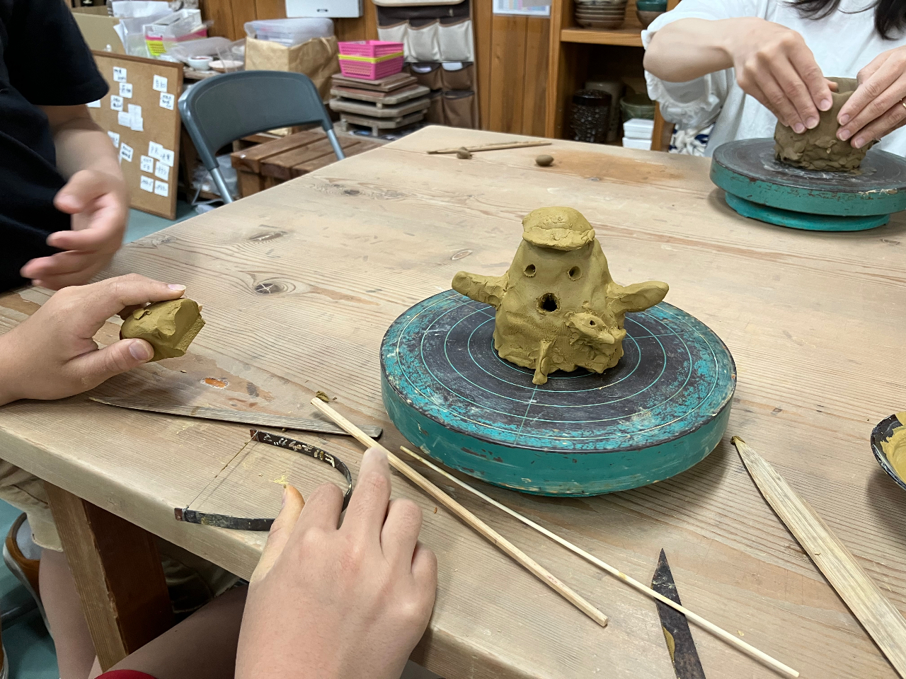 ͂ɂ̍N`[܂ARɃAW邱Ƃł܂